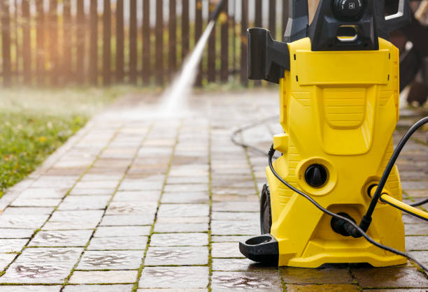 Animal Enclosure Cleaning in Miami, OK